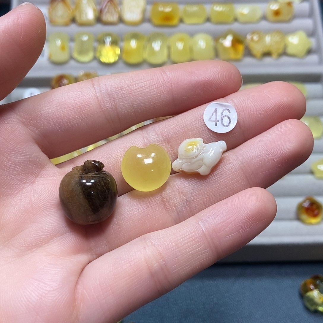 琥珀裸石未镶嵌l**y，