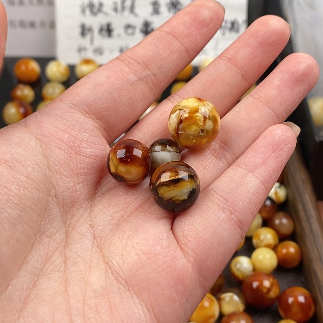 ****️琥珀未镶嵌裸石蜜蜡