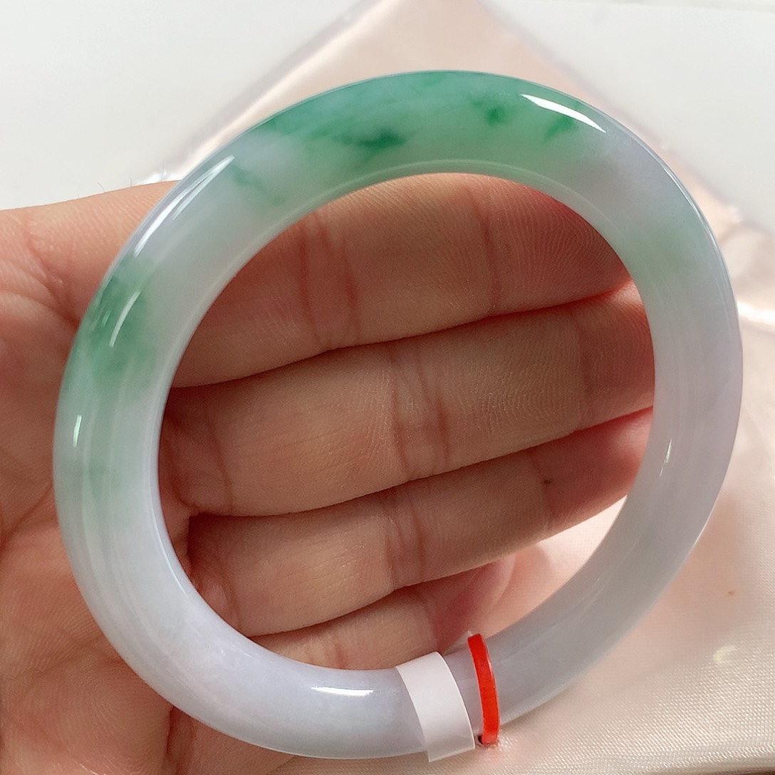 翡翠手镯未镶嵌①①④