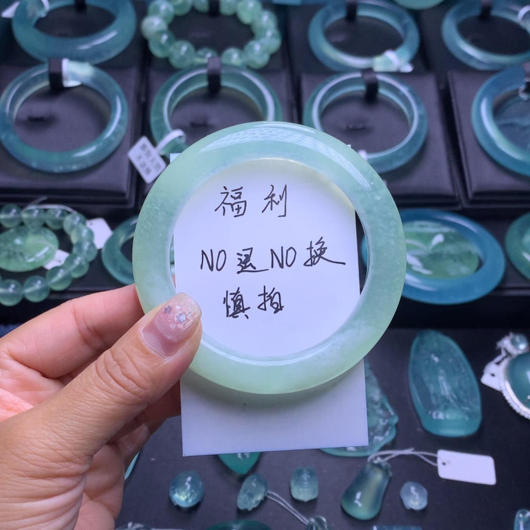 蛇纹石玉未镶嵌手镯57