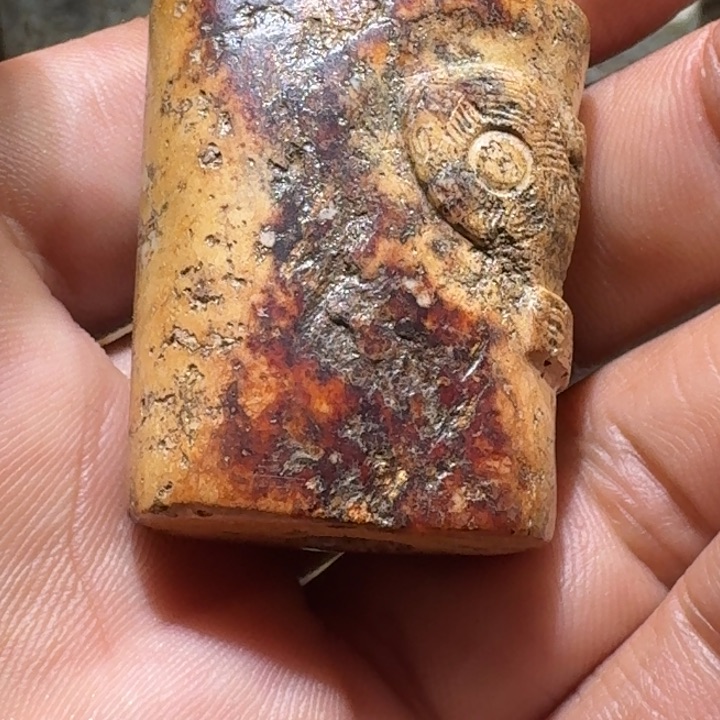 得***吧和田玉（糖玉）未镶嵌颈饰