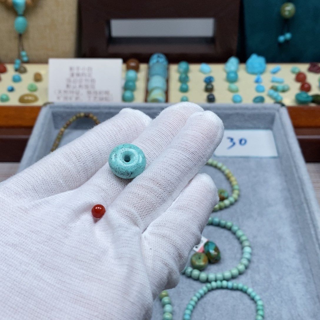 未镶嵌配饰南红玛瑙