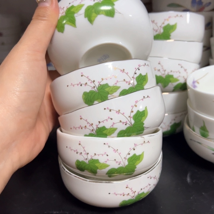 盖碗瓷器直播放漏中