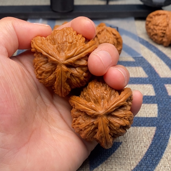 吊坠文玩核桃潍****赁三棱