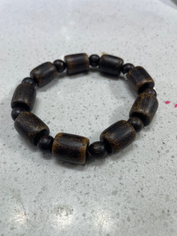 A135琳姐家沉木桶珠手串