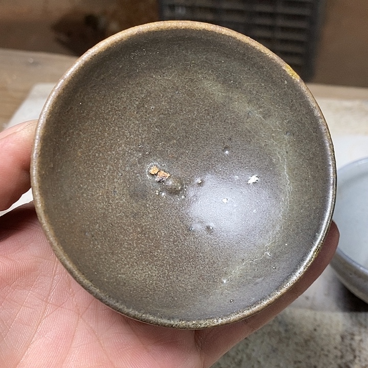 茶盏8.7底部有颗粒