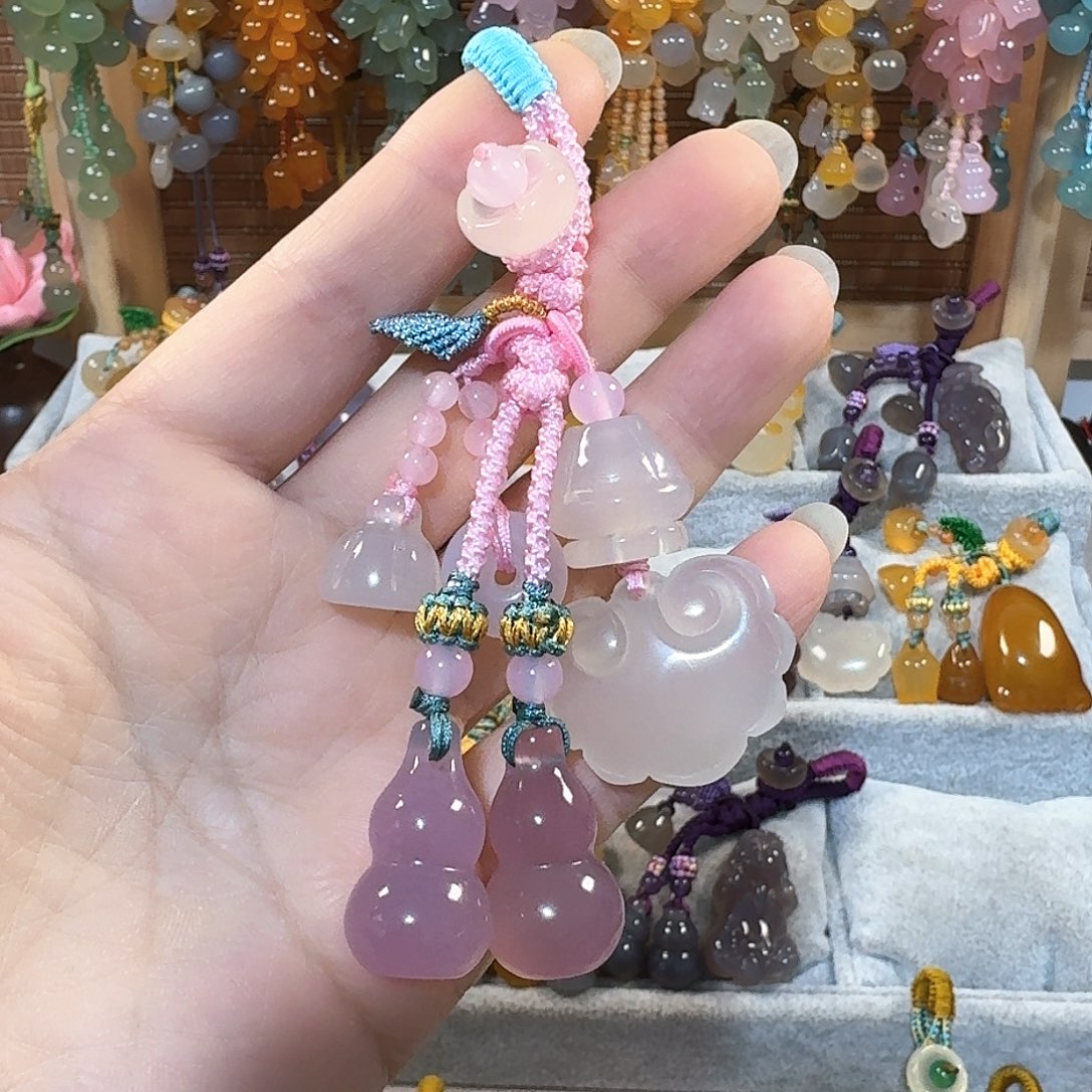 玛瑙/玉髓天然玉髓玛瑙通货料子不挑不拣带有包容点未镶嵌