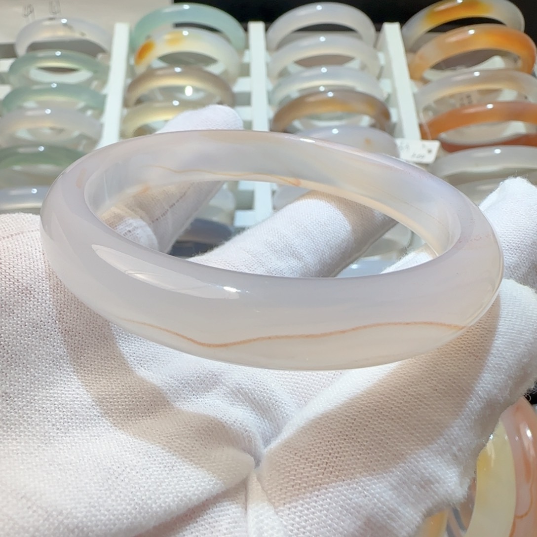 玛瑙/玉髓手镯未镶嵌