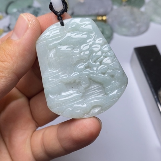 翡翠未镶嵌颈饰翡翠