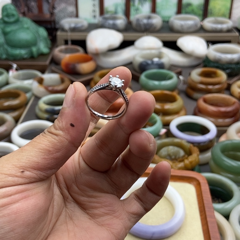 【闪购商品】石英质玉戒指未镶嵌紫*晶