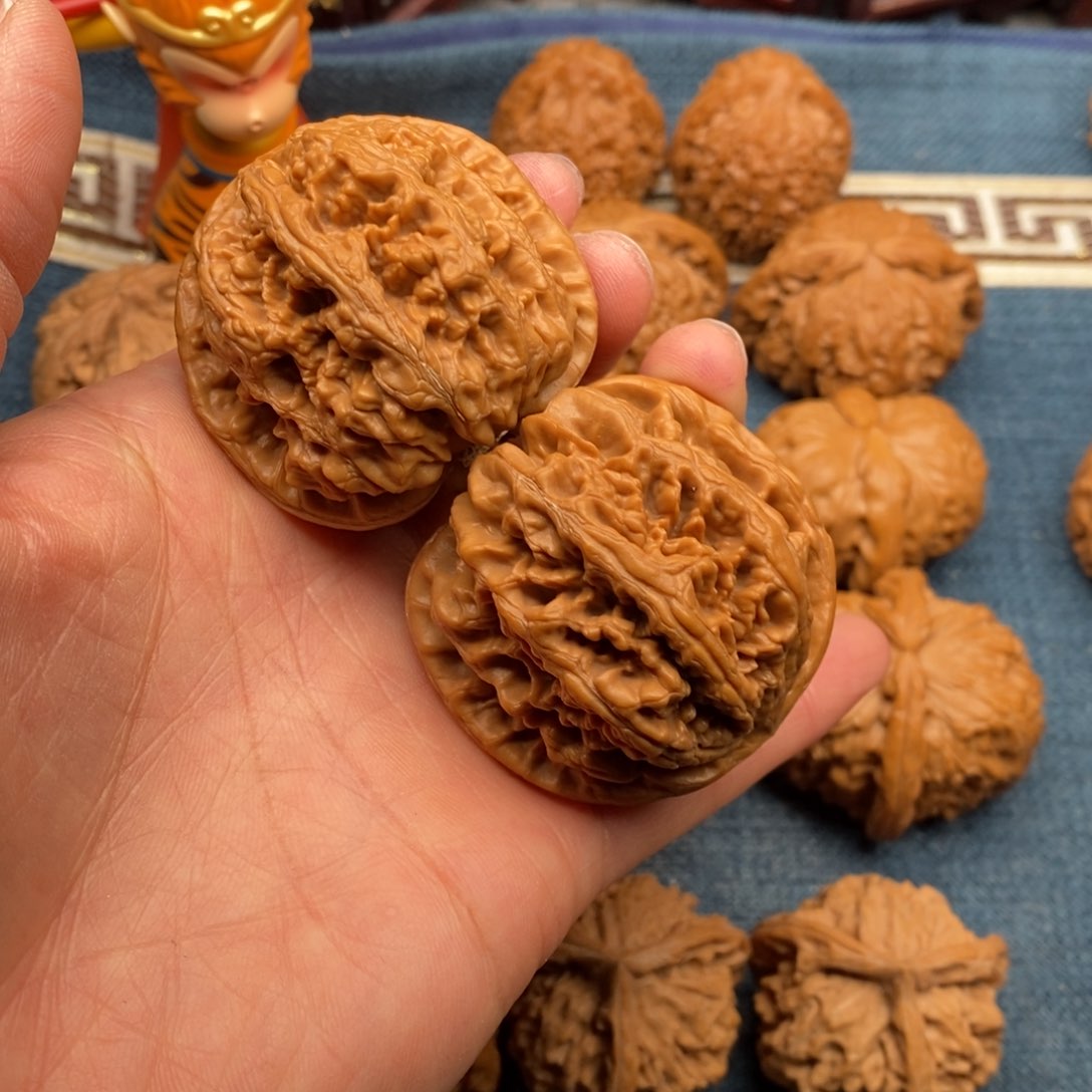 文玩核桃把件45精配球筋