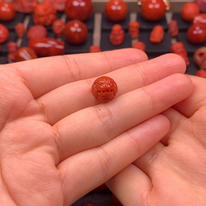 南红玛瑙未镶嵌貔犰单珠11.5MM