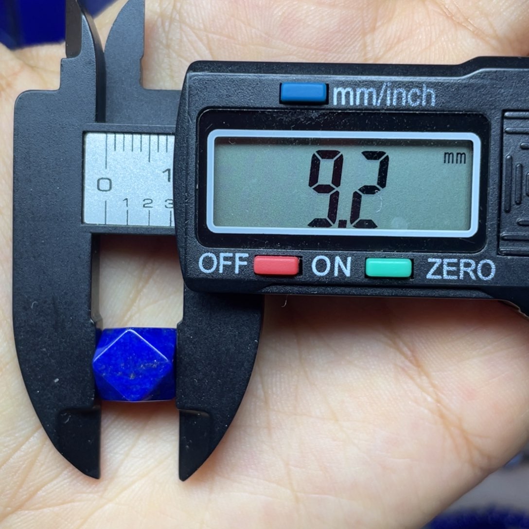 青金石未镶嵌9mm唐八棱配饰