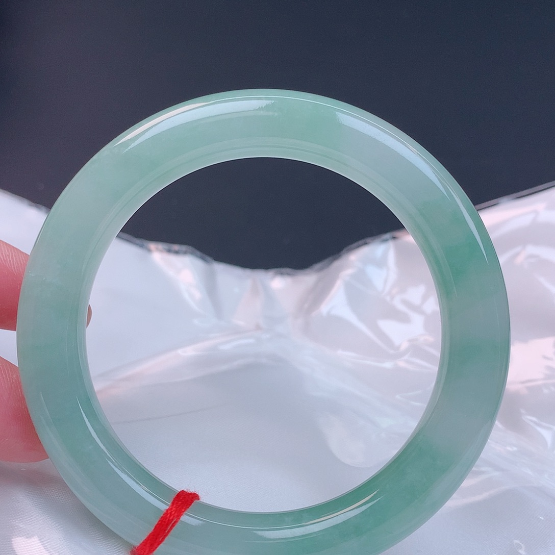 【闪购商品】未镶嵌手镯翡翠Q56