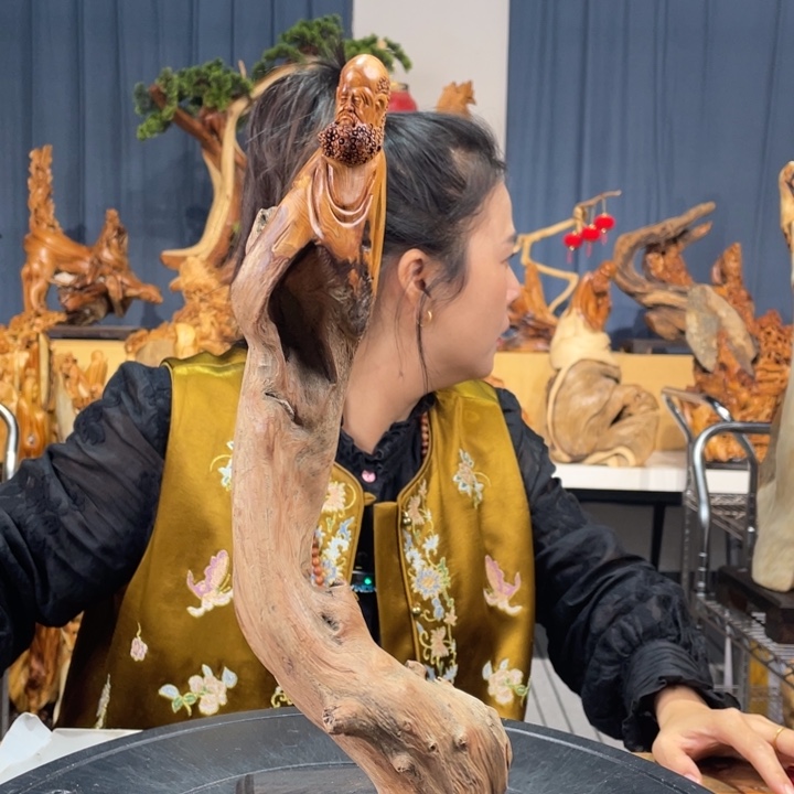 柏木（崖柏）随型摆件