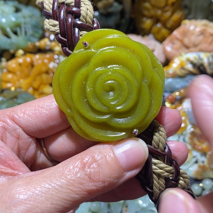 岫玉岫玉吊坠未镶嵌