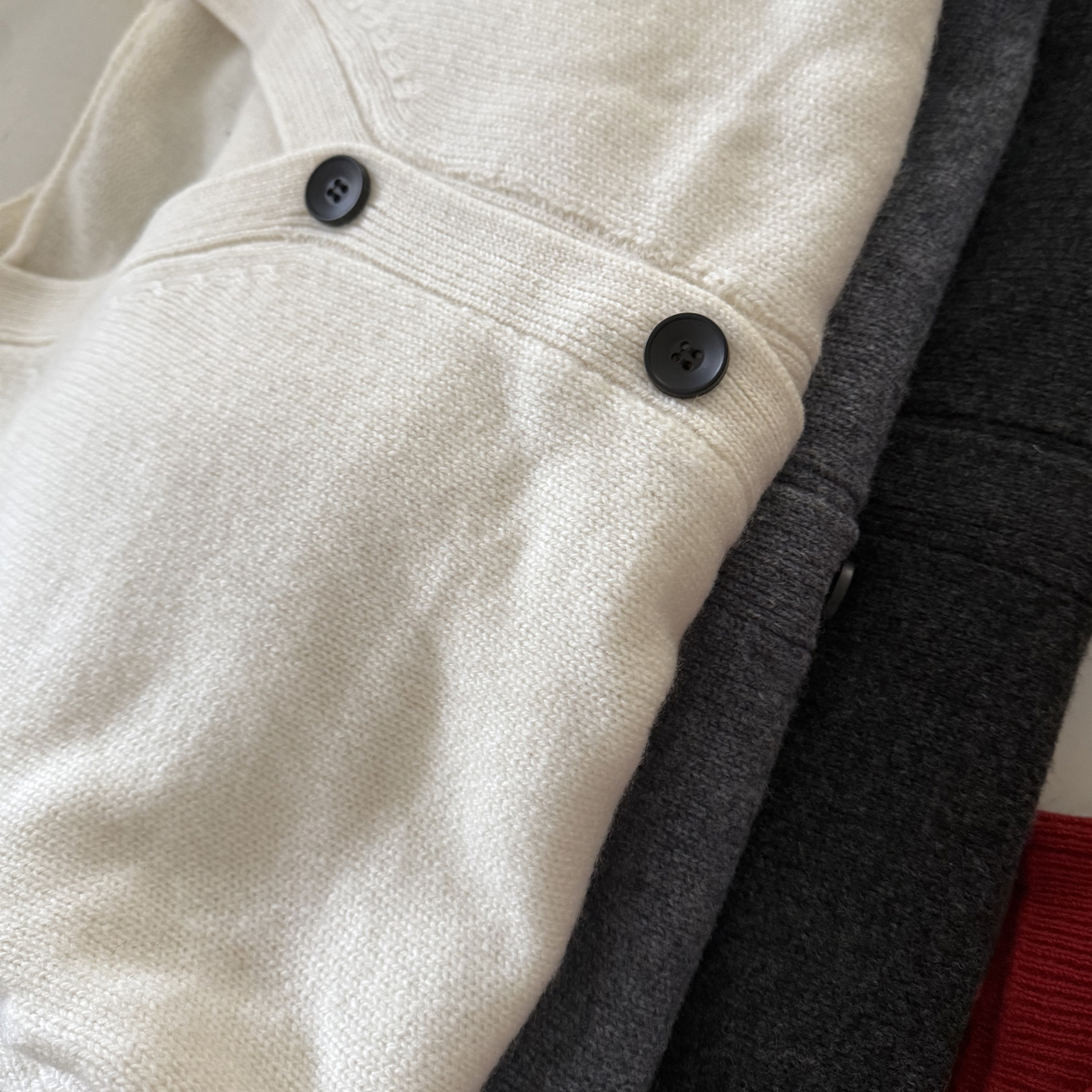 100羊毛V领开衫显瘦百搭