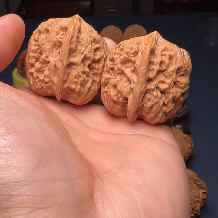 文玩核桃吊坠西北