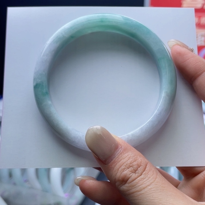 翡翠未镶嵌手镯60