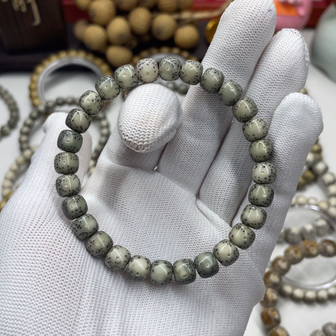 星月菩提手串8mm 绿包白