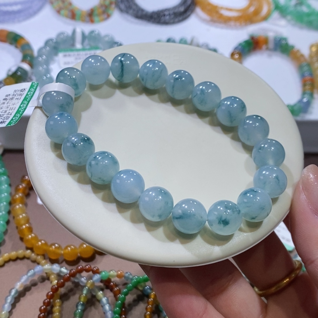 翡翠手链未镶嵌糯冰蓝飘蓝花