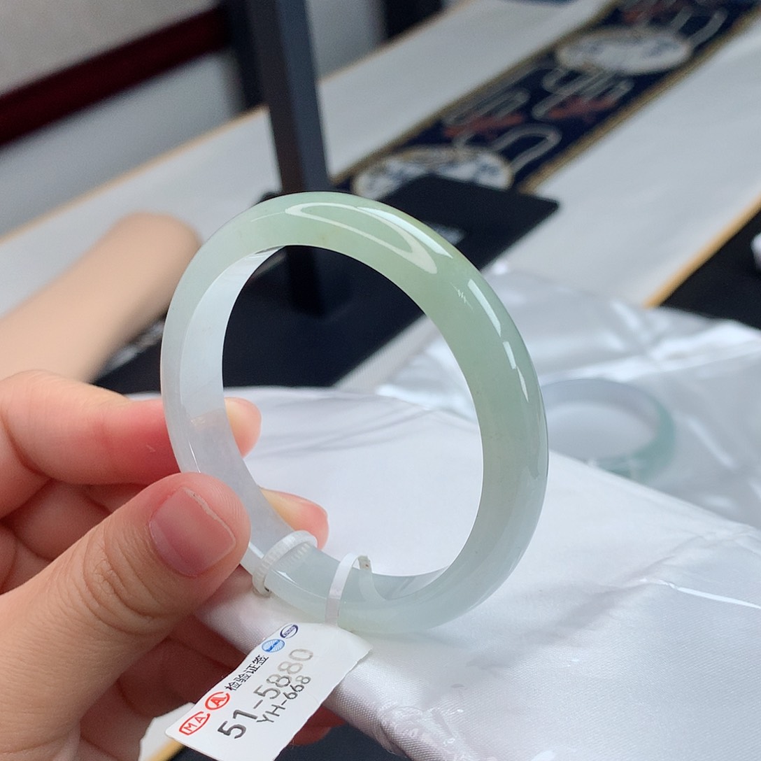 翡翠手镯未镶嵌7号