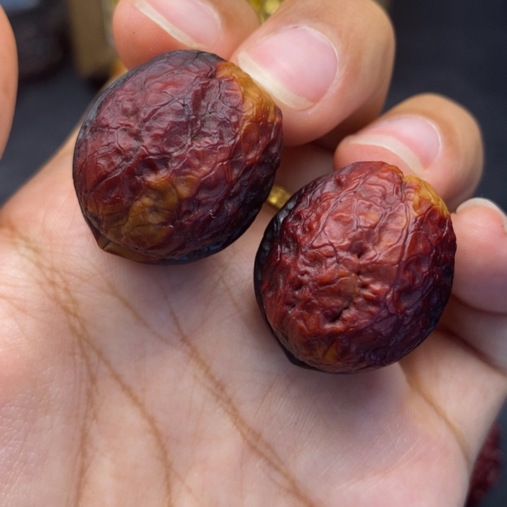 文玩核桃把件28尺鸽子蛋