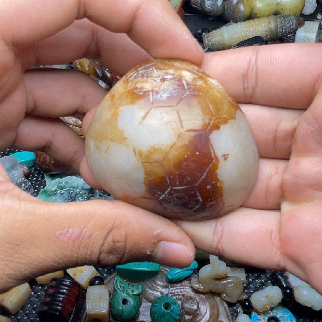 和田玉（糖玉）未镶嵌挂件