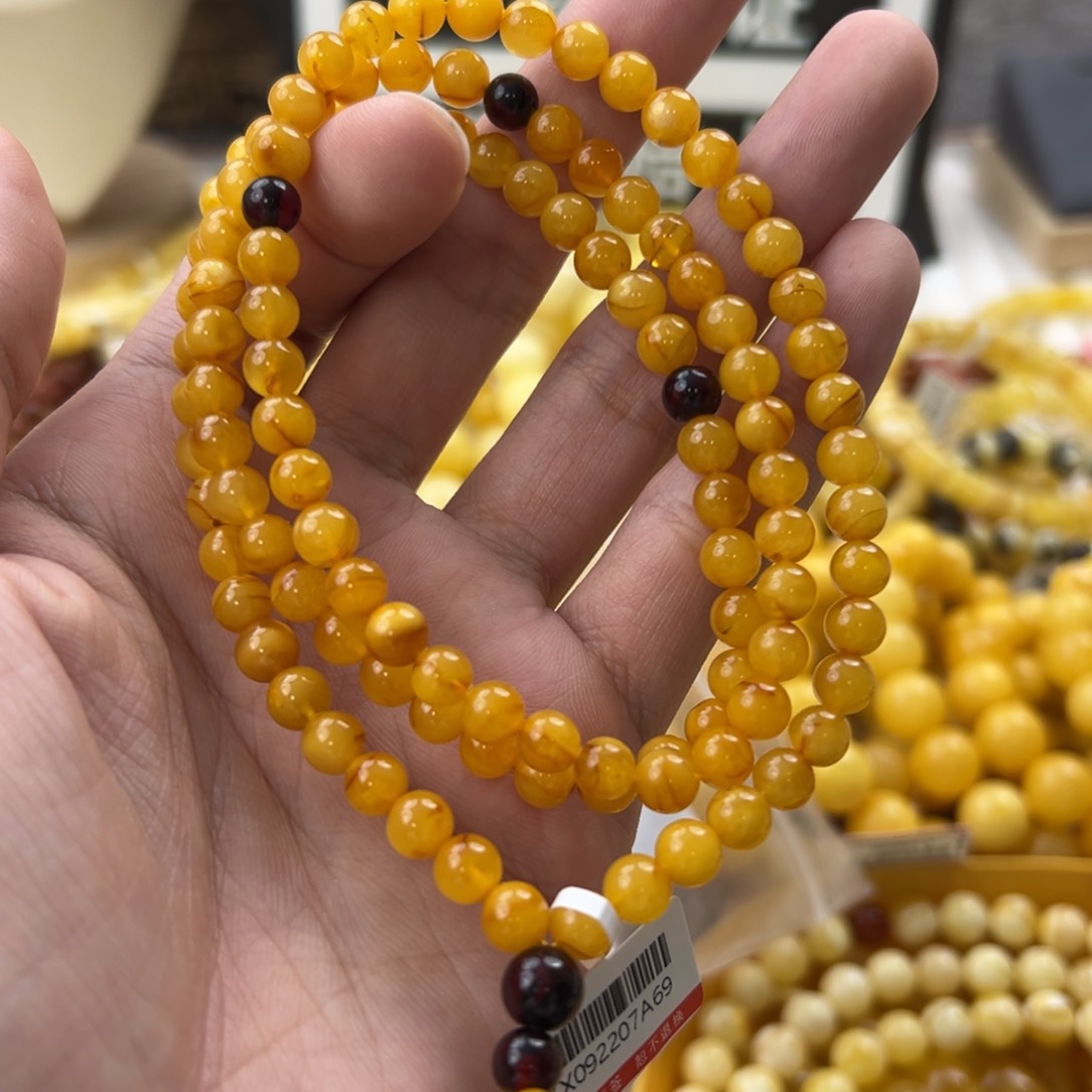 琥珀珠宝奇石未镶嵌