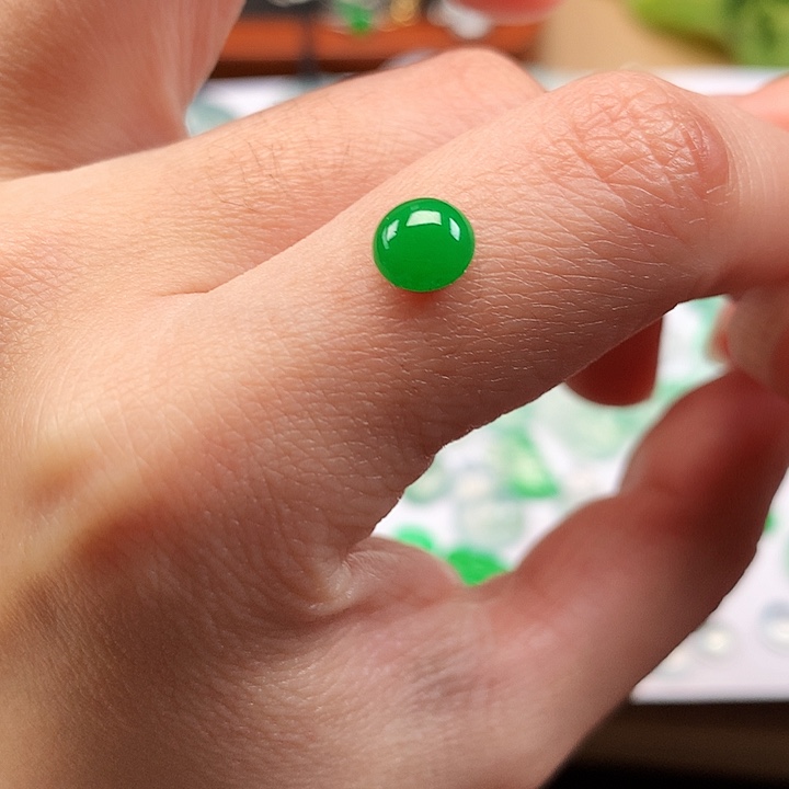 翡翠吊坠(不含链)未镶嵌蛋面