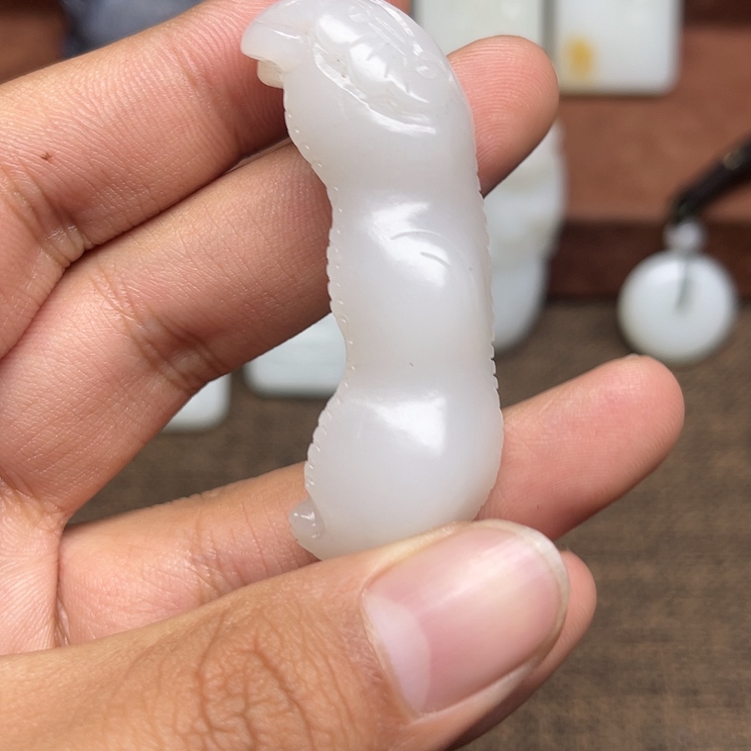 和田玉颈饰未镶嵌