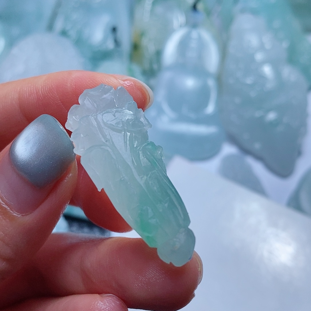 定制翡翠未镶嵌毛货付款后确认抛光