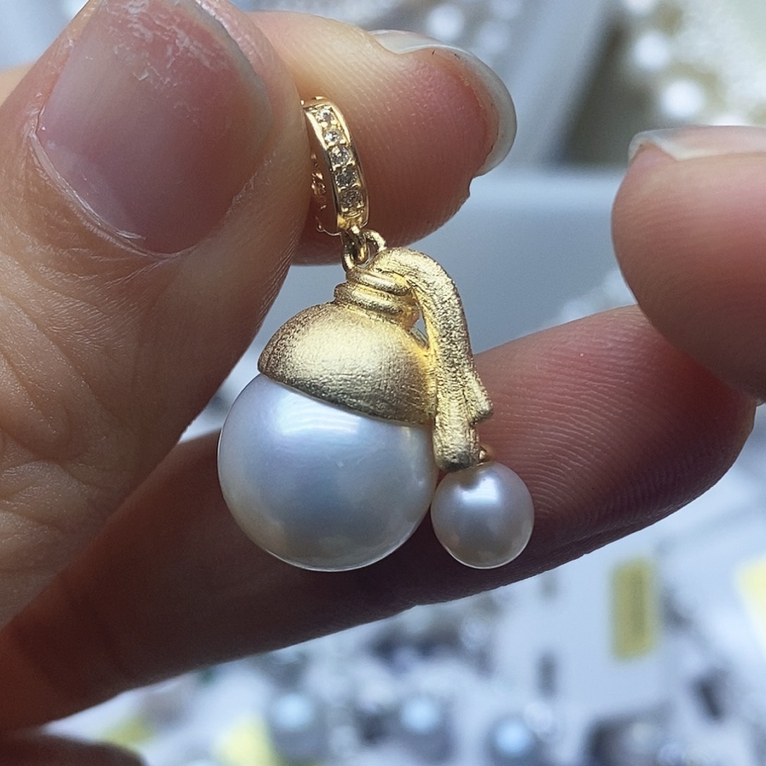 未镶嵌淡水珍珠吊坠