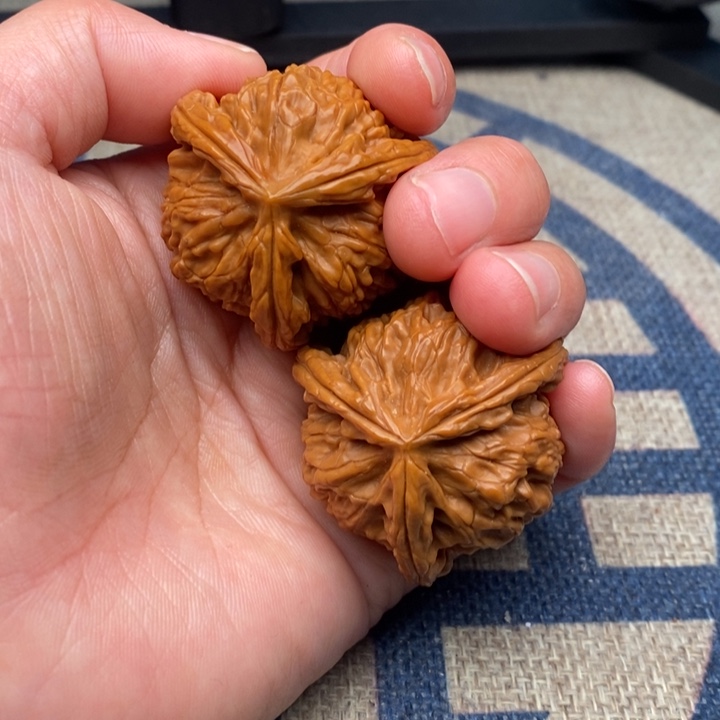 吊坠文玩核桃杰*哥三棱