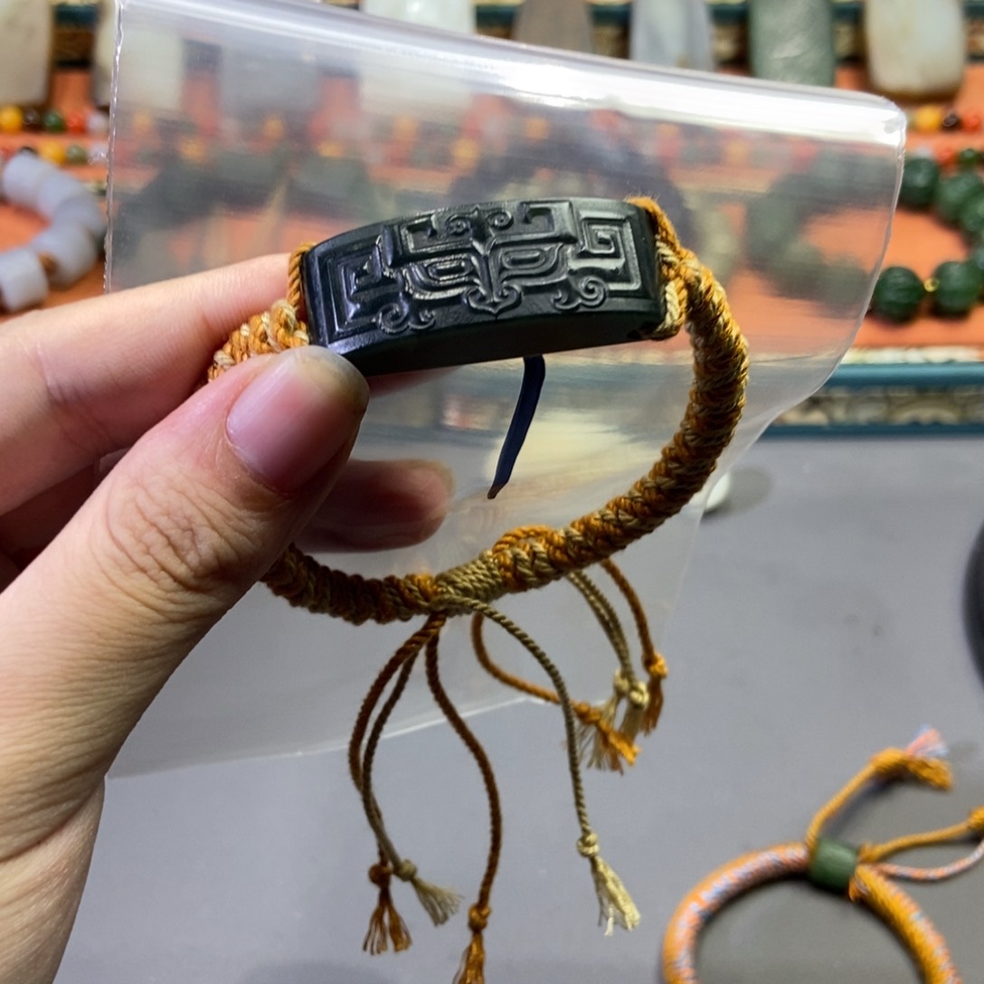 和田玉颈饰未镶嵌?****?