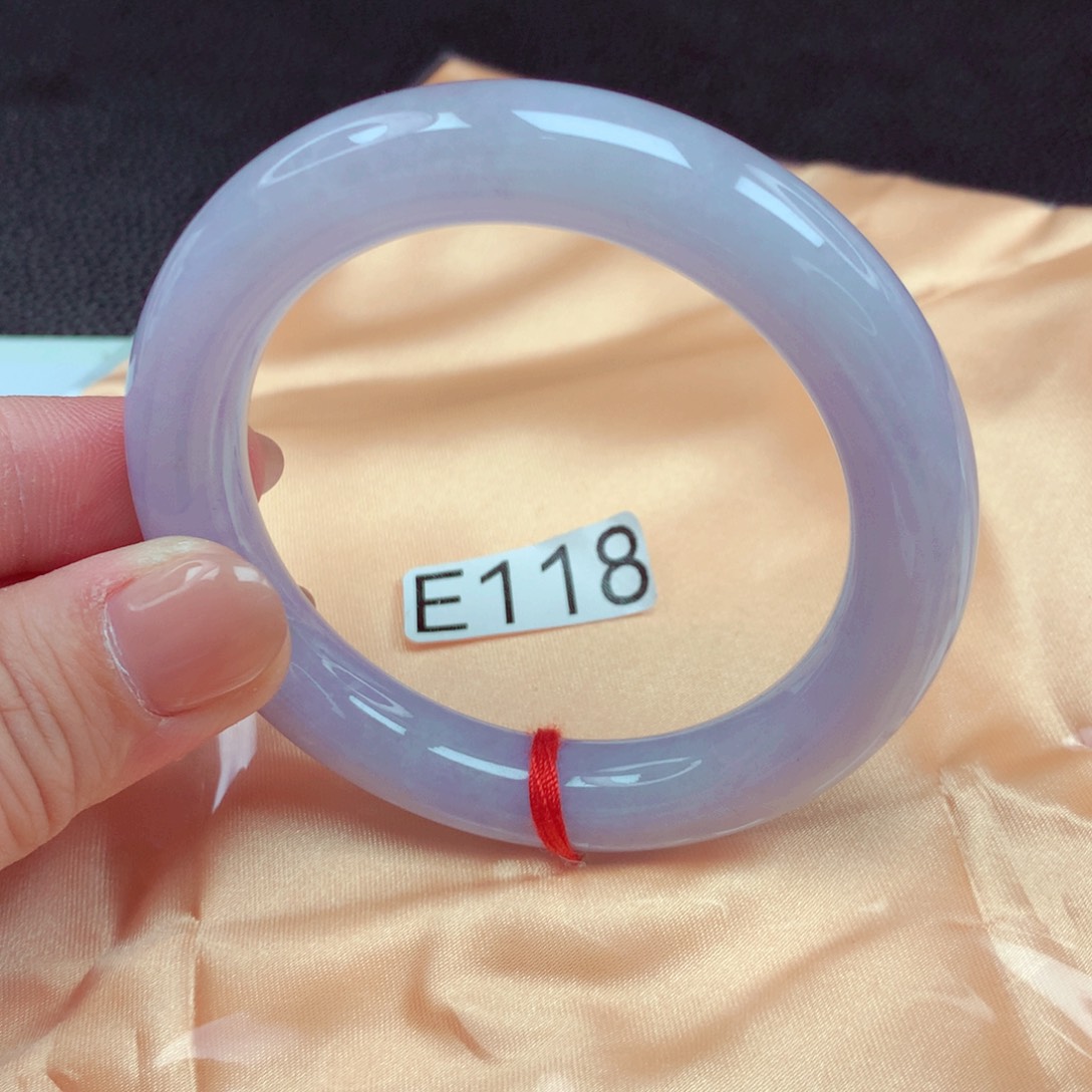 翡翠手镯未镶嵌手镯88