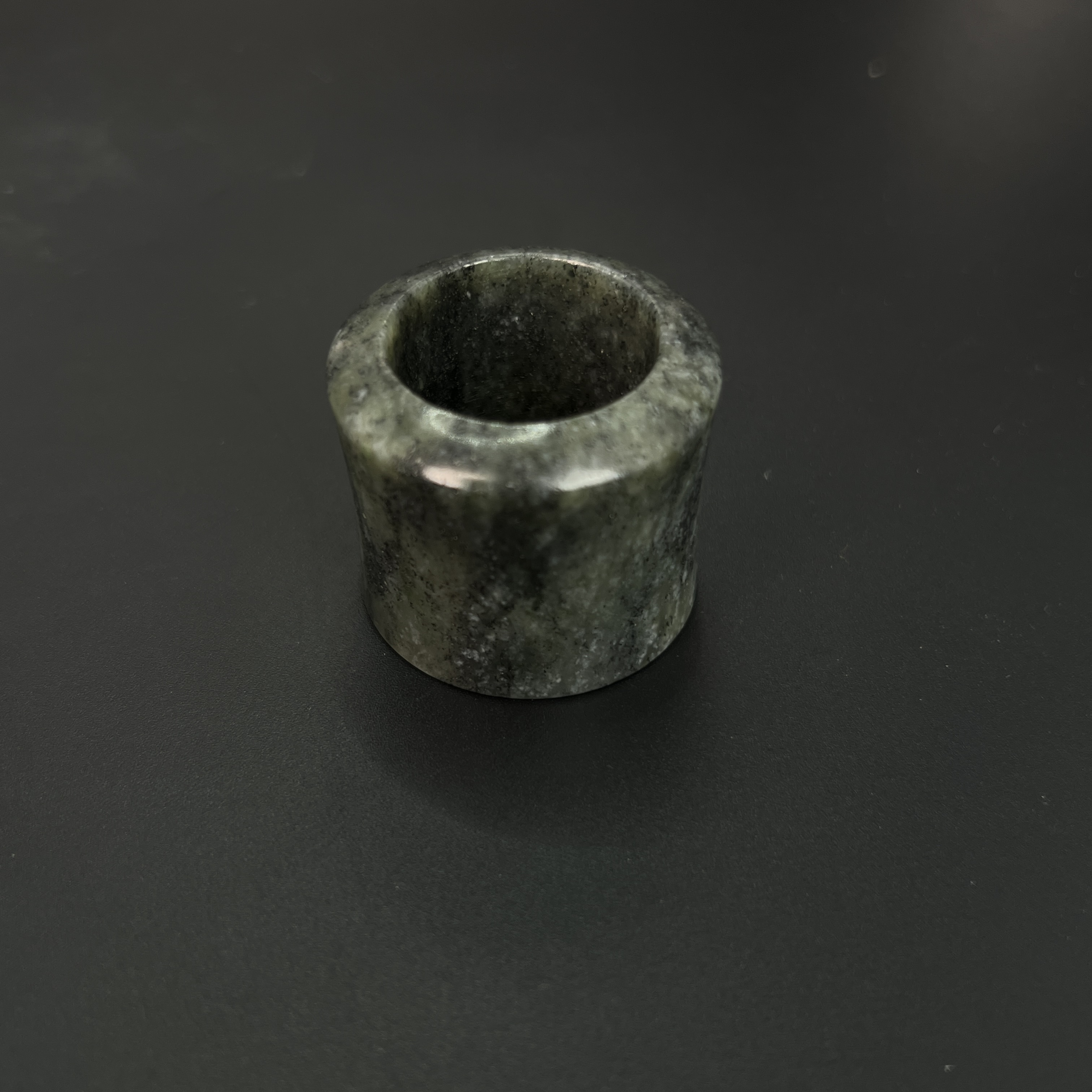 "晚清民国和田玉青花扳指/ DL029676/ 古玩/收藏/德州文物"