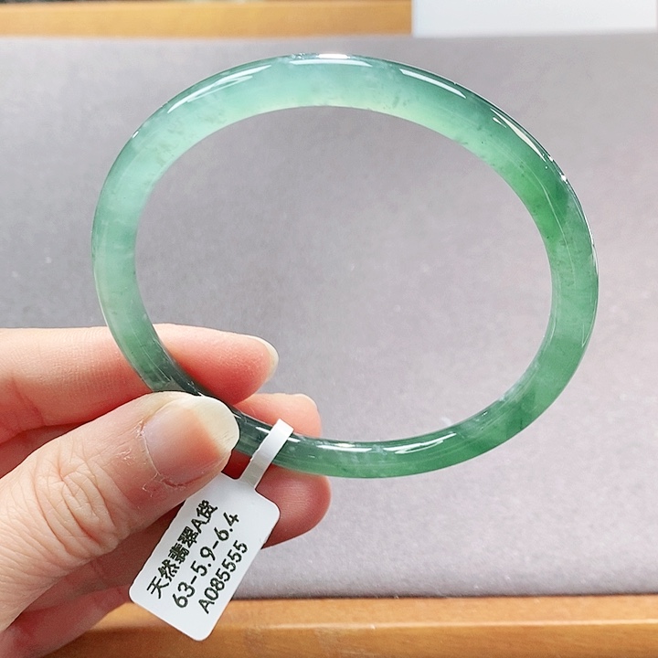 【闪购商品】翡翠手镯（圆镯）未镶嵌