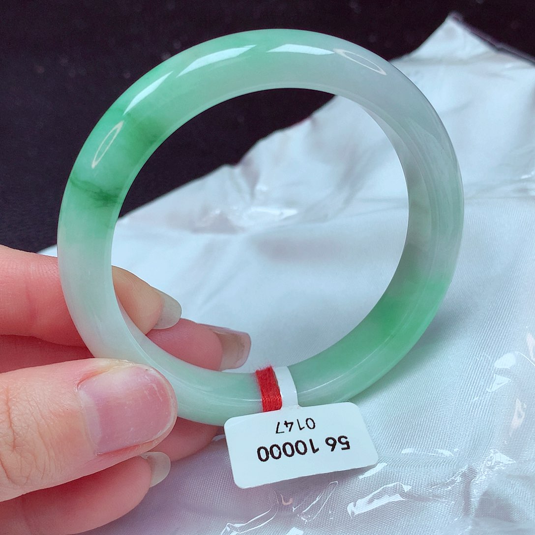 翡翠手镯未镶嵌手镯56