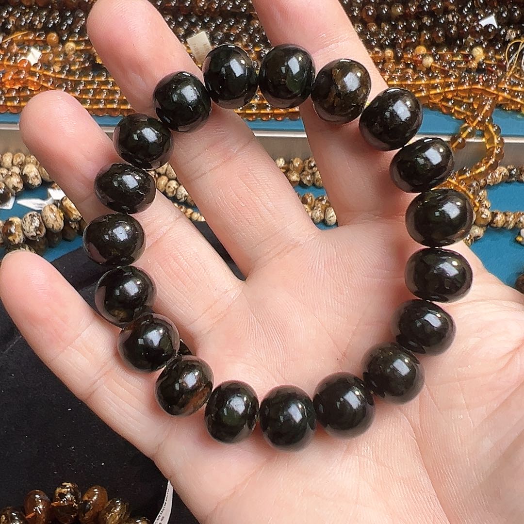 琥珀手链未镶嵌小*车抚顺