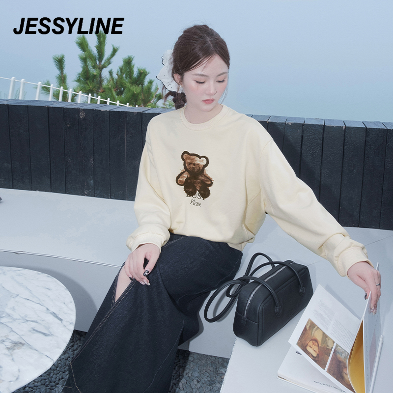jessyline2025秋季新款 杰茜莱宽松显瘦百搭小个子套头卫衣女上衣