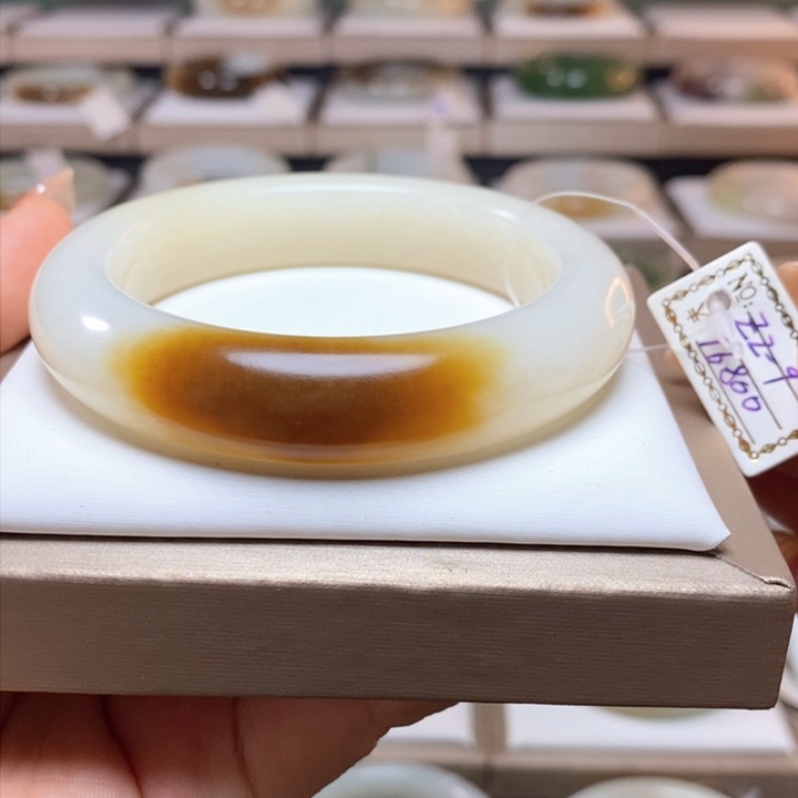 和田玉手镯57.6未镶嵌