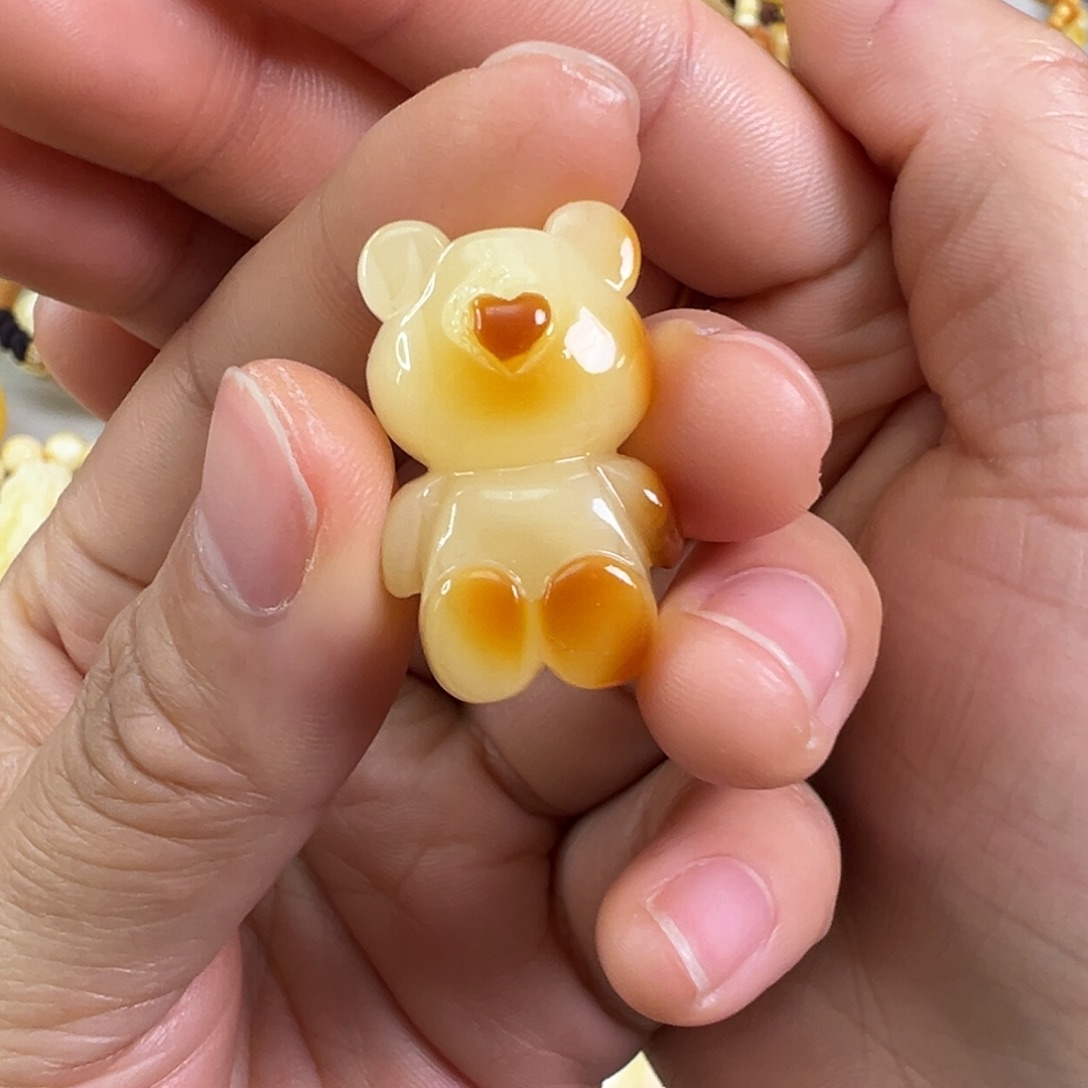 蜜蜡裸石未镶嵌蜜蜡