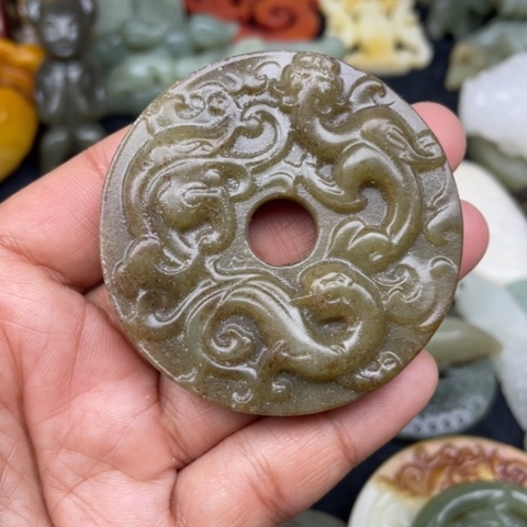 和田玉颈饰未镶嵌66