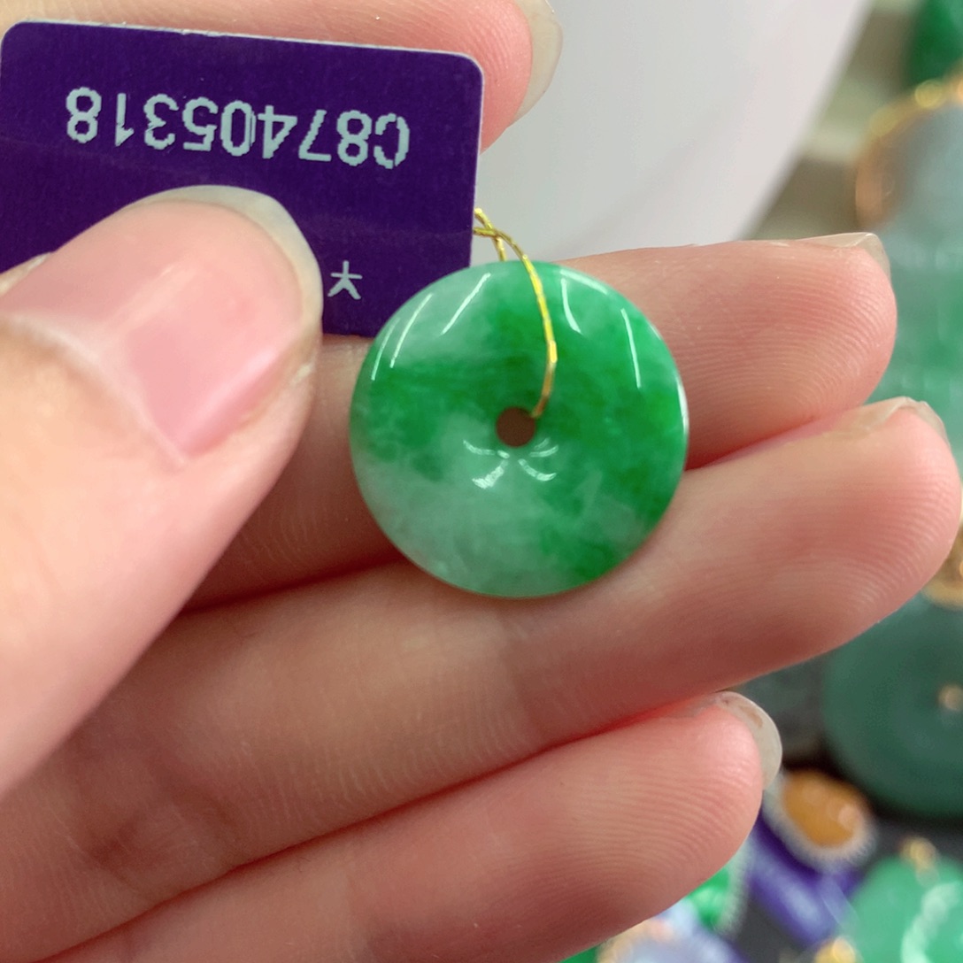 翡翠未镶嵌颈饰天然缅甸翡翠