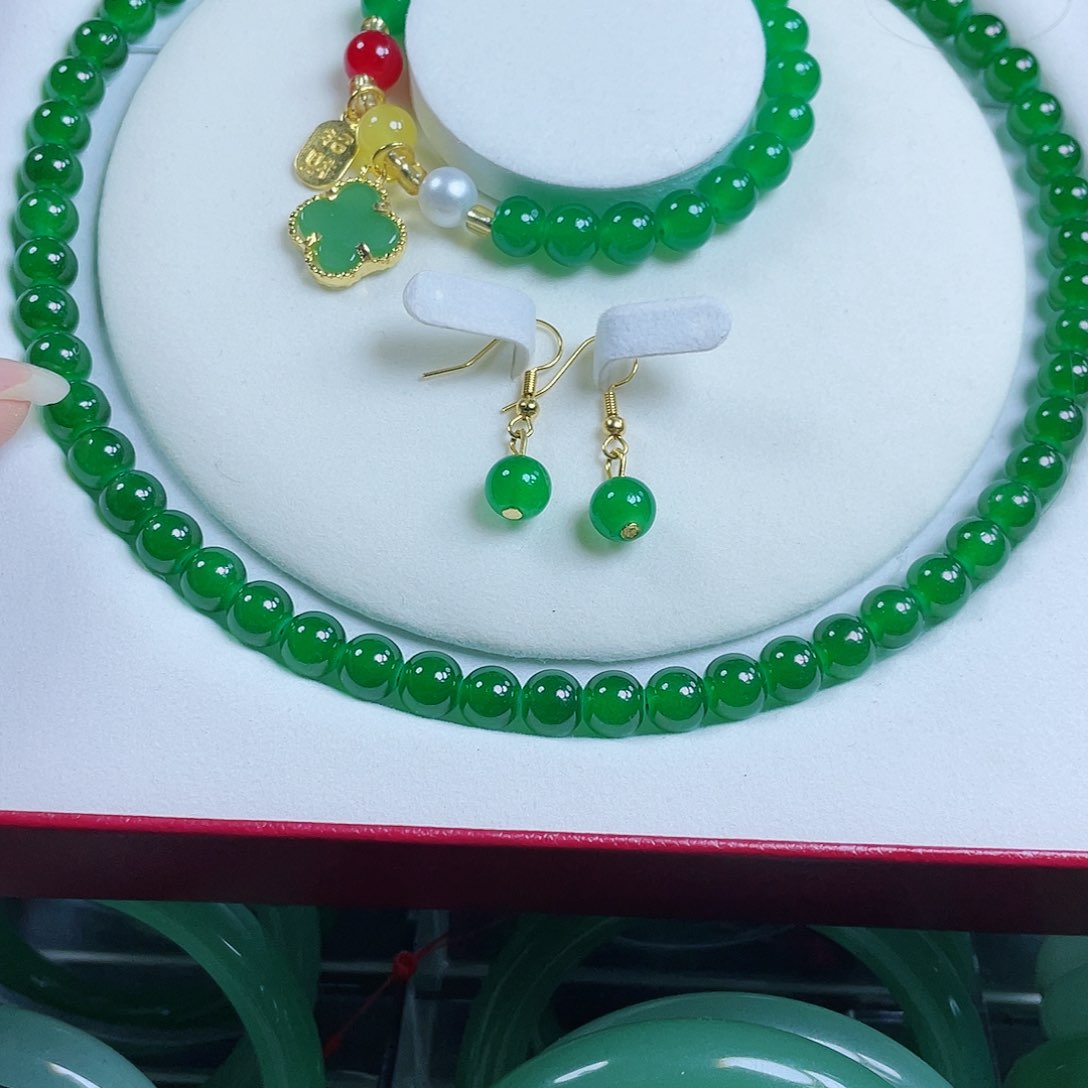 【闪购商品】石英质玉手镯未镶嵌