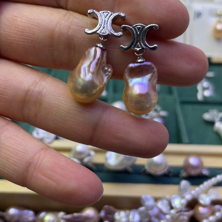 淡水珍珠耳饰合金