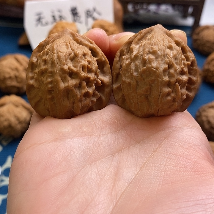 吊坠文玩核桃金牛36