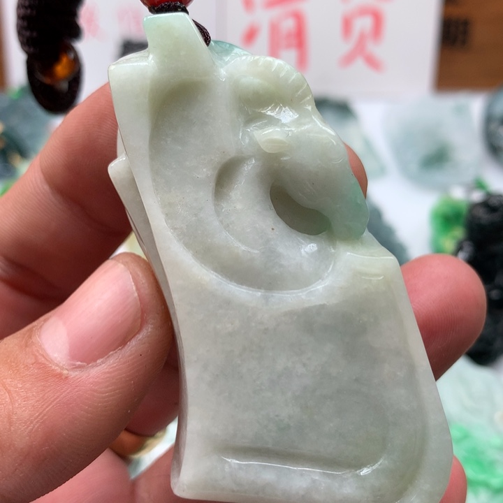 翡翠颈饰未镶嵌保真天然A货翡翠