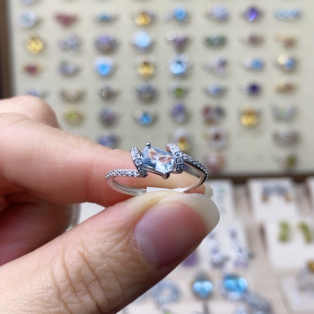 海蓝宝石戒指银S925镶嵌需要证书备注